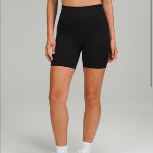 Lululemon Bike Shorts 6”